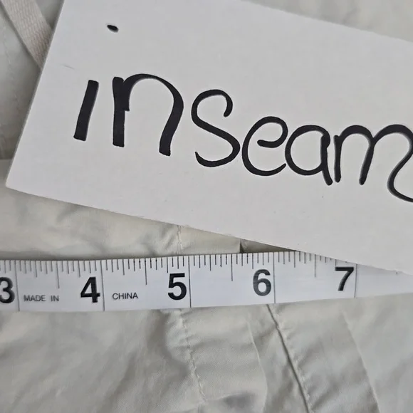 old navy white cargo shorts - Picture 6 of 6